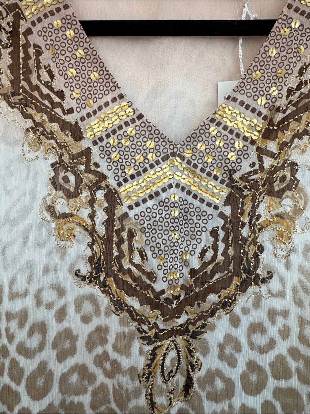 Chico's Beige Brown Leopard Print V-Neck Tunic with Gold Embellishment Size 2 - Picture 3 of 5
